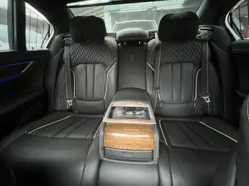 740 d xDrive M-PAKET INDIVIDUAL VOLL BOWERS