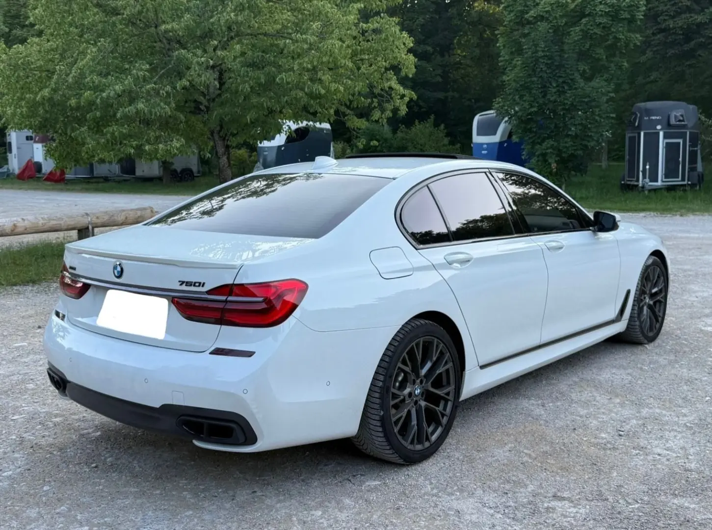 750i xDrive M-Sportpaket BMW-Laser Soft-Close