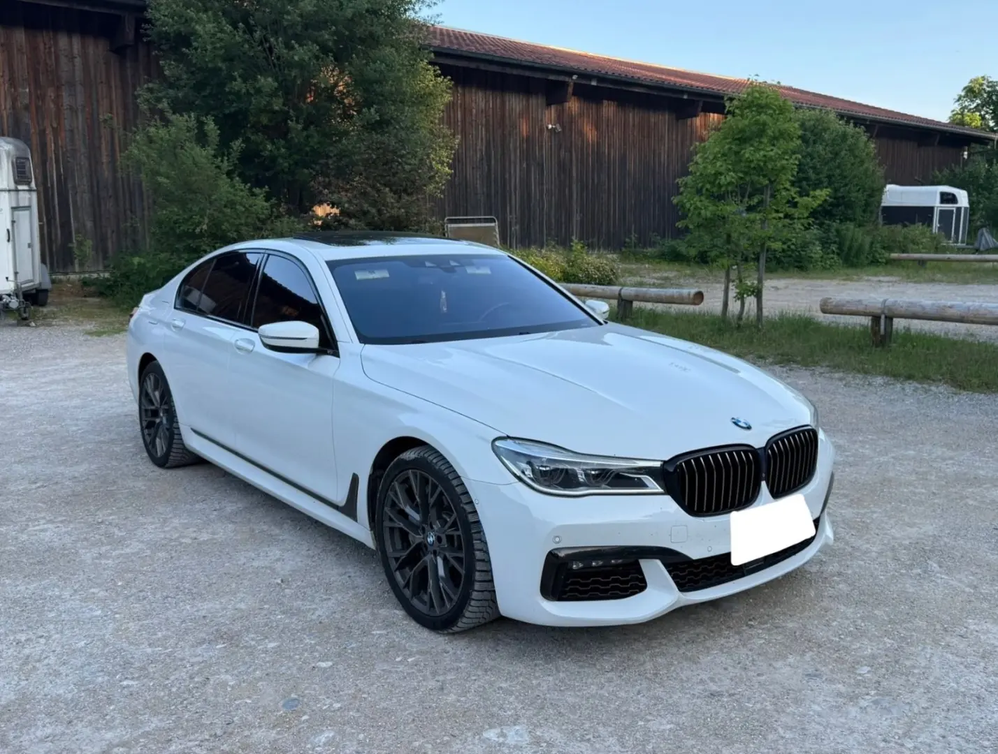 750i xDrive M-Sportpaket BMW-Laser Soft-Close