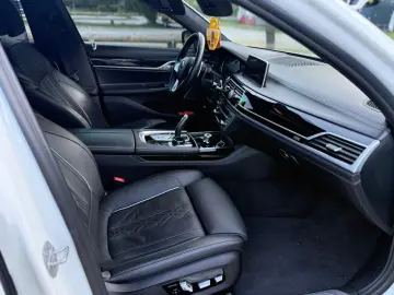 750i xDrive M-Sportpaket BMW-Laser Soft-Close