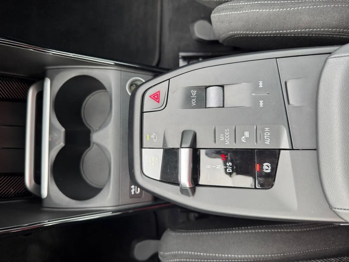 X1 20dxA  NAVI SPORTSITZ LED SHZ LHZ CAM FLA