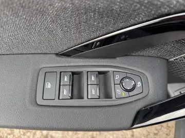 X1 20dxA  NAVI SPORTSITZ LED SHZ LHZ CAM FLA