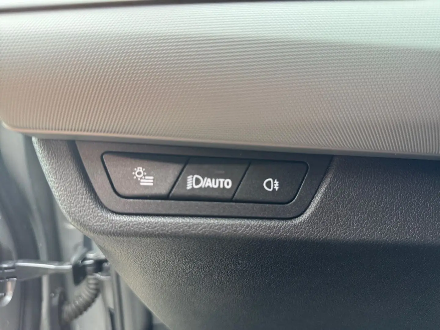 X1 20dxA  NAVI SPORTSITZ LED SHZ LHZ CAM FLA