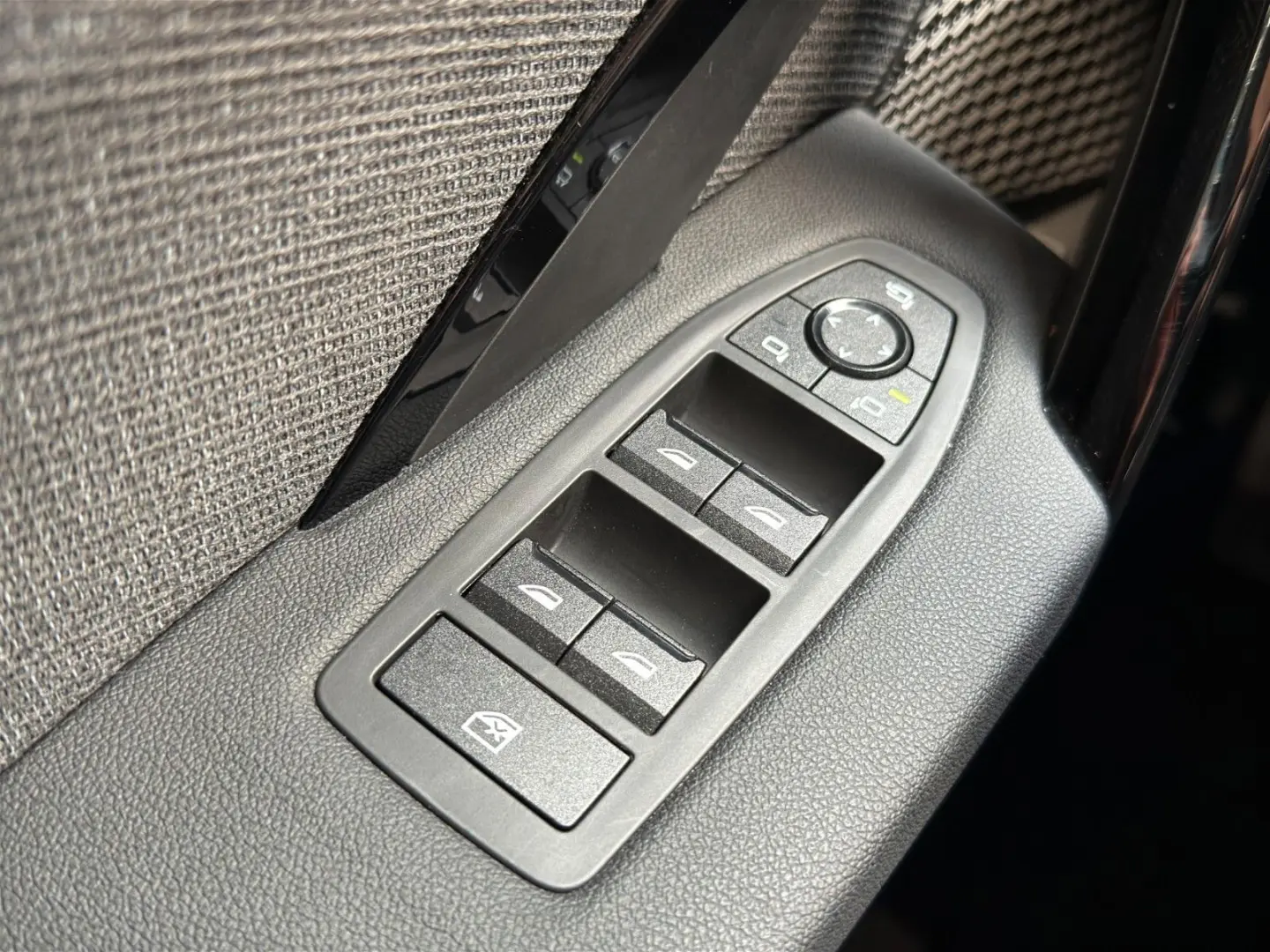 X1 20 d xDrive Tempo LED SHZ PAP LCP  2-ZKL HiFi