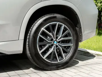 X1 xDrive20d M SPORT.DR.ASS.PR.ASS.SHZ.2 STÜCK