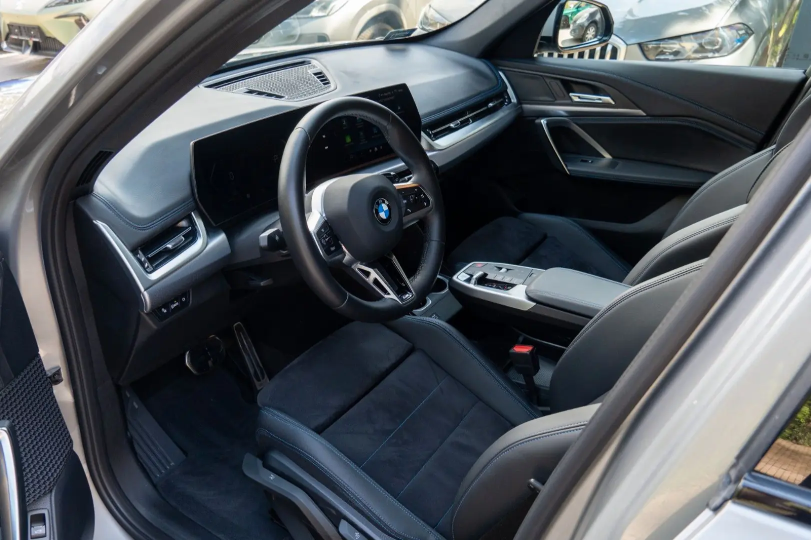 X1 xDrive20d M SPORT.DR.ASS.PR.ASS.SHZ.2 STÜCK