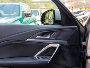 X1 xDrive20d M SPORT.DR.ASS.PR.ASS.SHZ.2 STÜCK