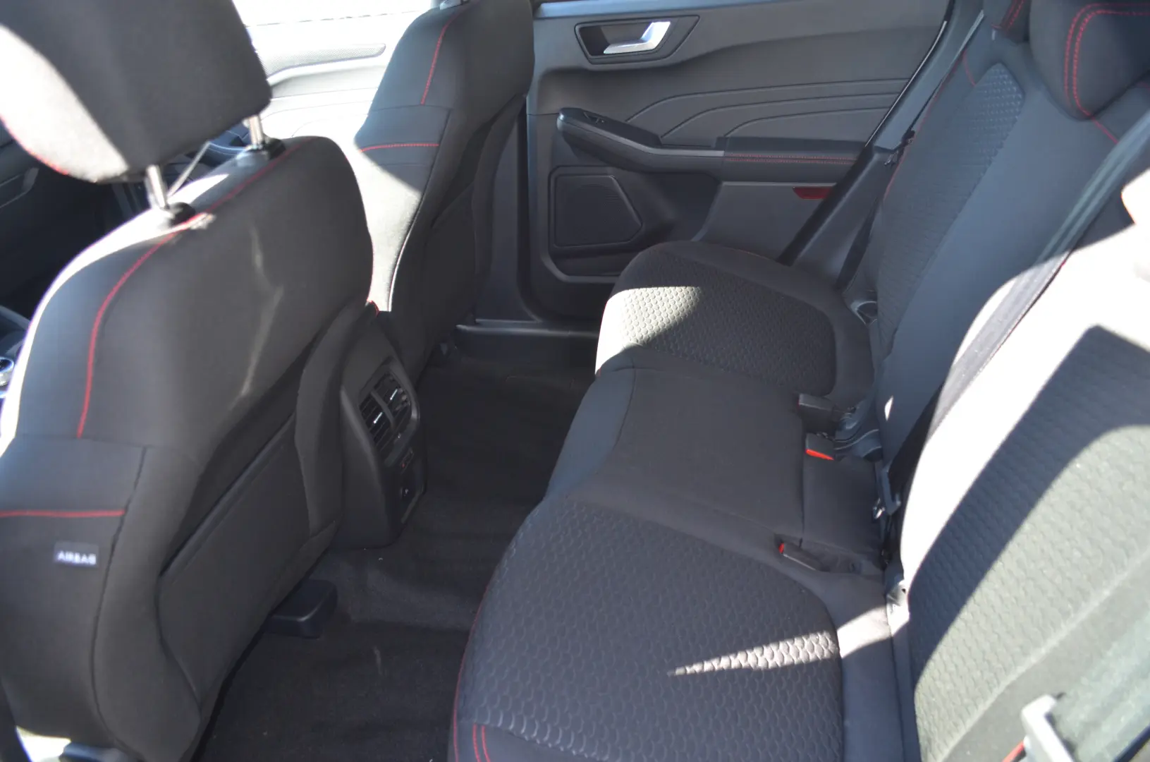 Ford Kuga ST-Line 2.5l Duratec FHEV 183 CP AT AWD