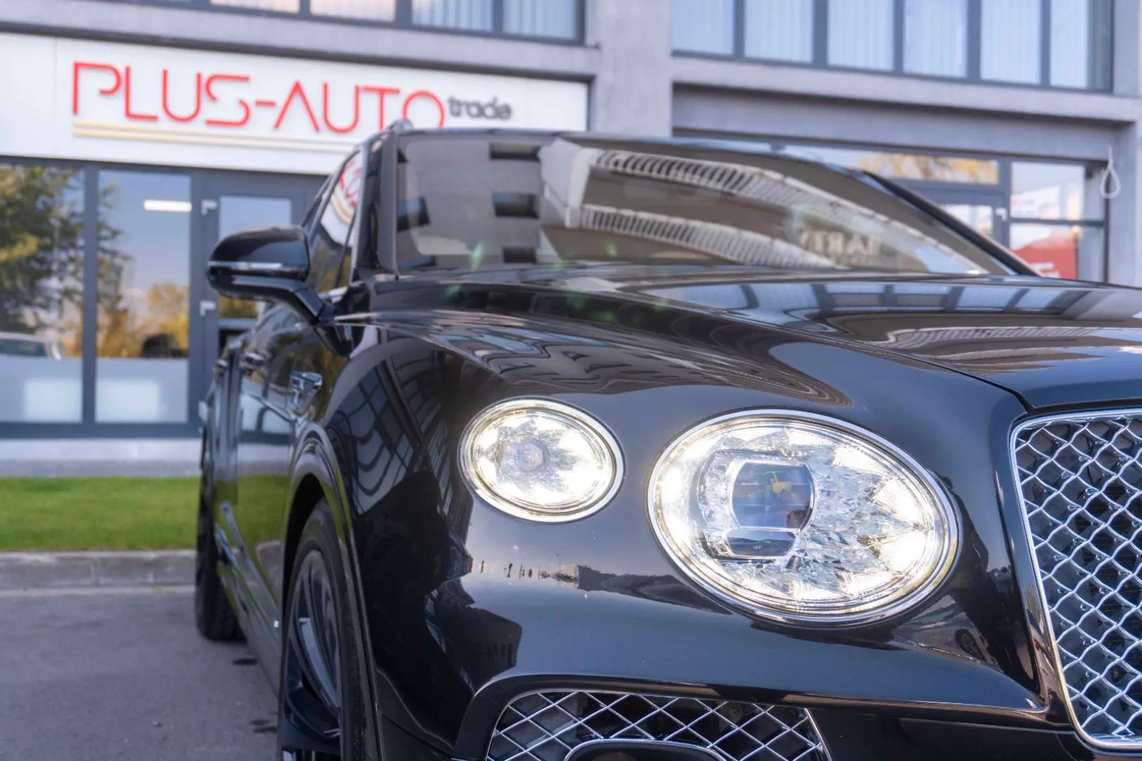 Bentayga 4.0 V8 S 4WD FirstEdition Warranty 2026