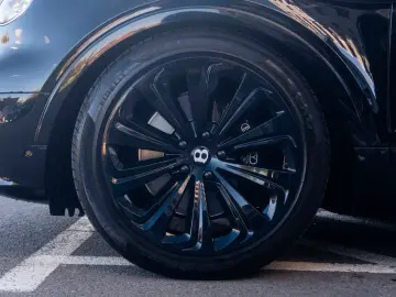 Bentayga 4.0 V8 S 4WD FirstEdition Warranty 2026