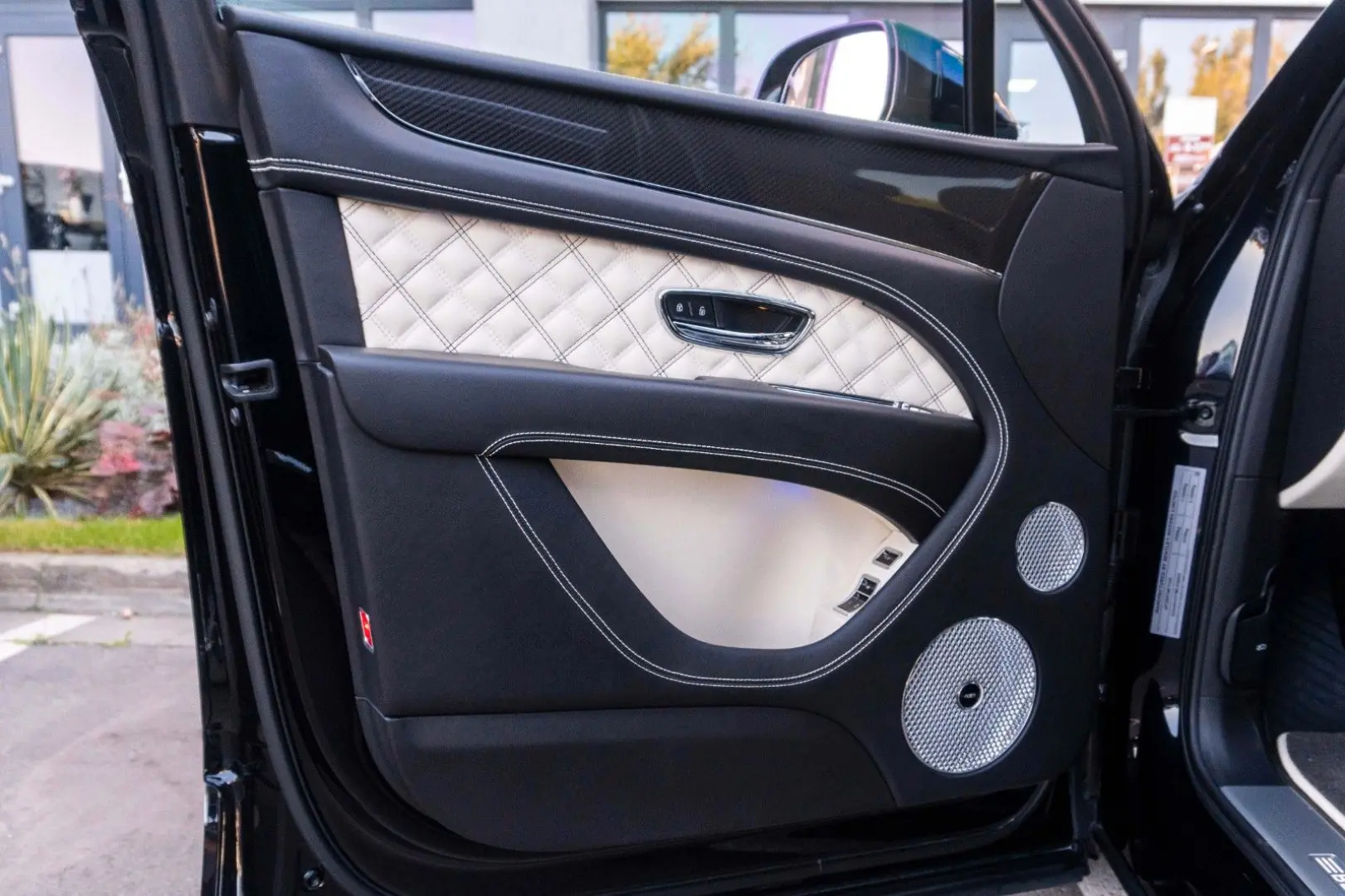 Bentayga 4.0 V8 S 4WD FirstEdition Warranty 2026