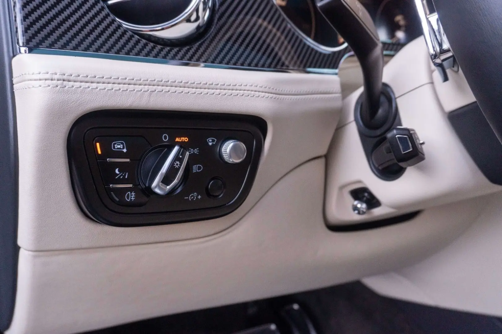 Bentayga 4.0 V8 S 4WD FirstEdition Warranty 2026