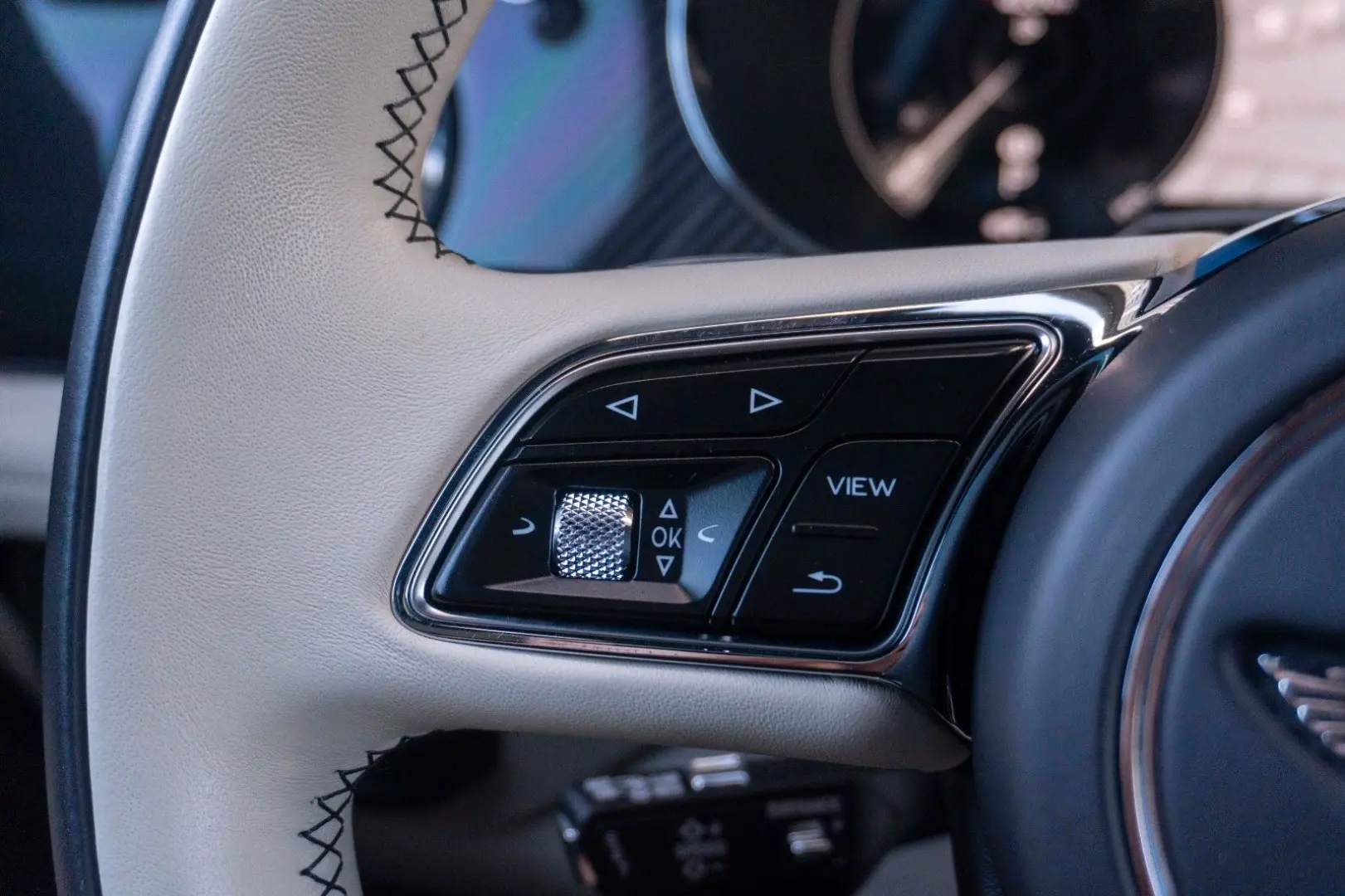 Bentayga 4.0 V8 S 4WD FirstEdition Warranty 2026