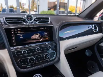 Bentayga 4.0 V8 S 4WD FirstEdition Warranty 2026