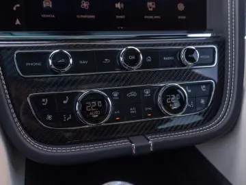 Bentayga 4.0 V8 S 4WD FirstEdition Warranty 2026