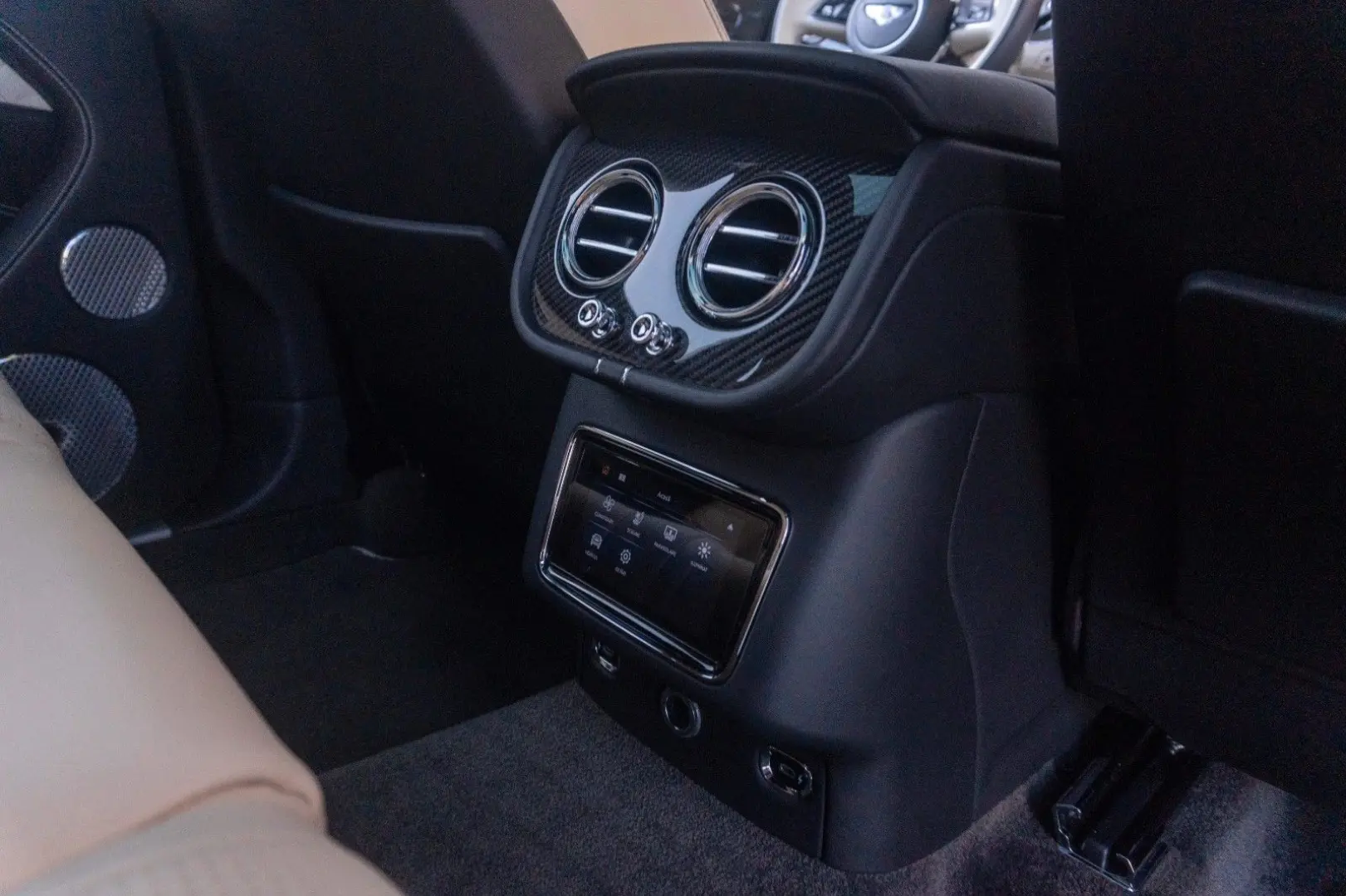 Bentayga 4.0 V8 S 4WD FirstEdition Warranty 2026