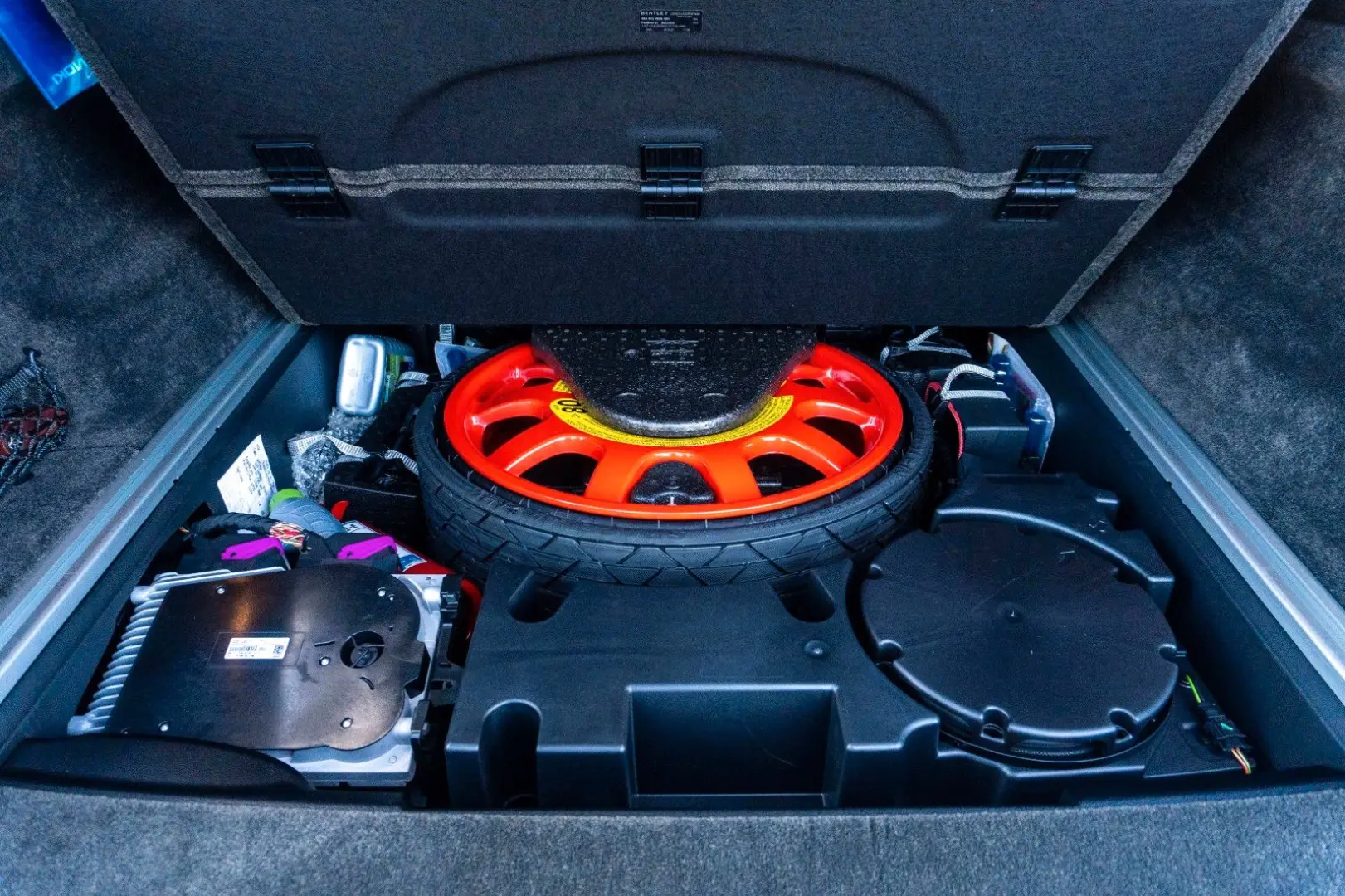 Bentayga 4.0 V8 S 4WD FirstEdition Warranty 2026