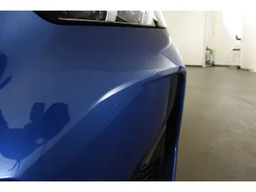 X1 xDrive 20d Head-Up-Display Sonnenschutzvergla