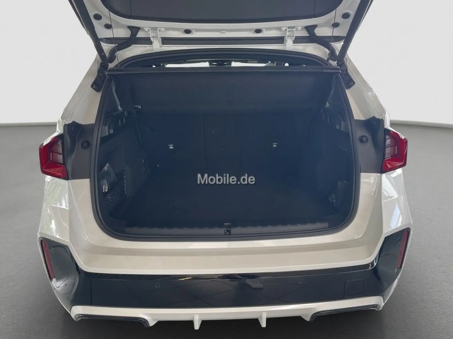 X1 xDrive20d M Paket pro DrvAss  Adap. LED