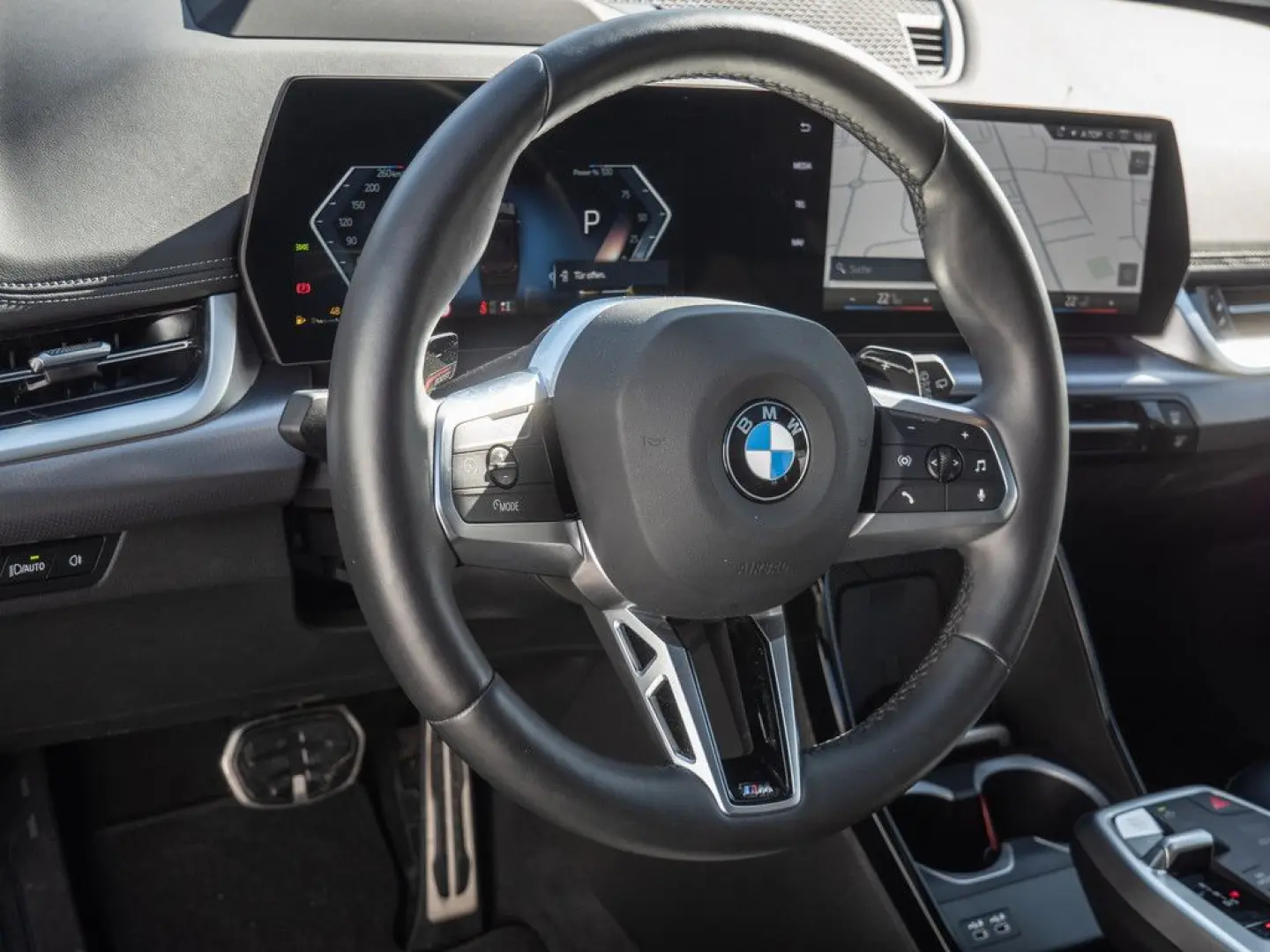 X1 xDrive 23i M-Sport 360  PANO H K HUD AHK NAVI