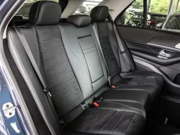 GLE 450 d 4M AMG-Sport Pano Distr AHK Night 360