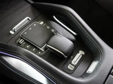 GLE 450 d 4M AMG-Sport Pano Distr AHK Night 360