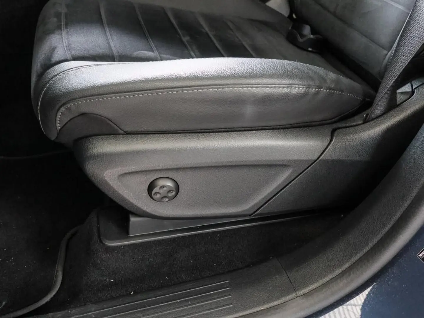 GLE 450 d 4M AMG-Sport Pano Distr AHK Night 360