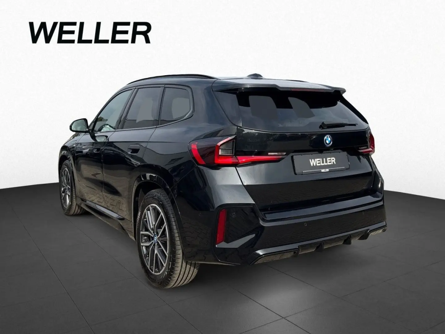 X1 xDr30e M SPORT HUD H&K 360 Panoramic Keyless