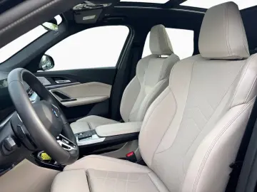 X1 xDr30e M SPORT HUD H&K 360 Panoramic Keyless