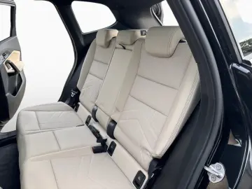 X1 xDr30e M SPORT HUD H&K 360 Panoramic Keyless