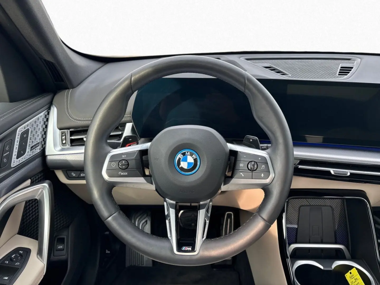 X1 xDr30e M SPORT HUD H&K 360 Panoramic Keyless