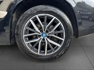 X1 xDr30e M SPORT HUD H&K 360 Panoramic Keyless