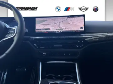 M340i xDrive Limousine