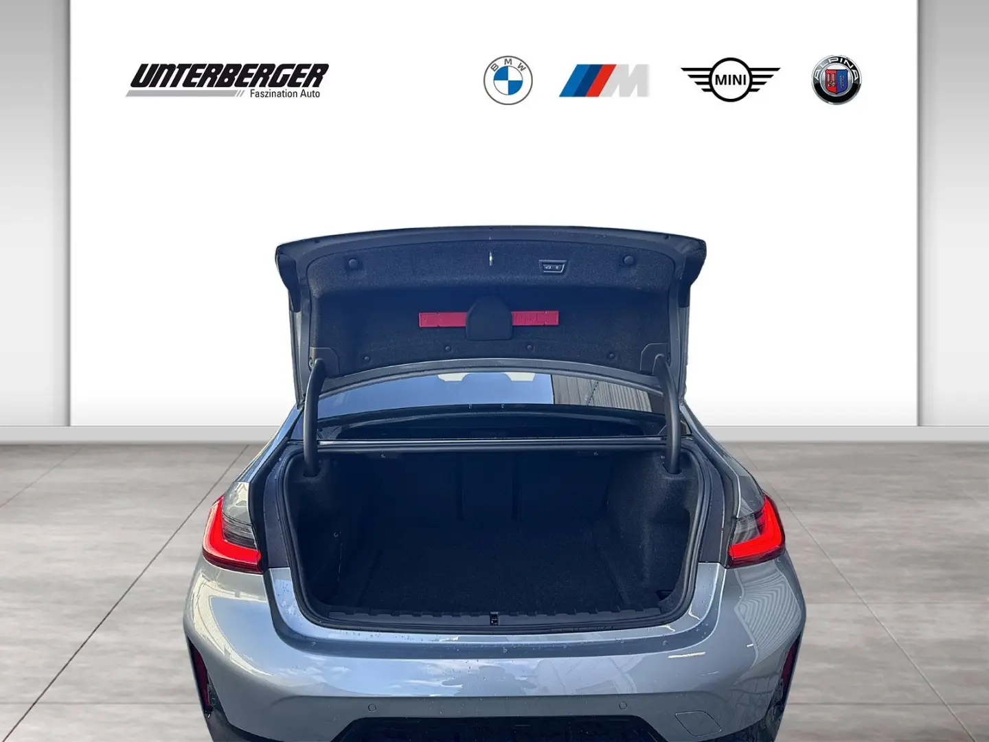 M340i xDrive Limousine