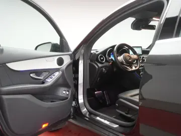 Mercedes-Benz GLC 300 e 4Matic 9G-Tronic AMG Leder