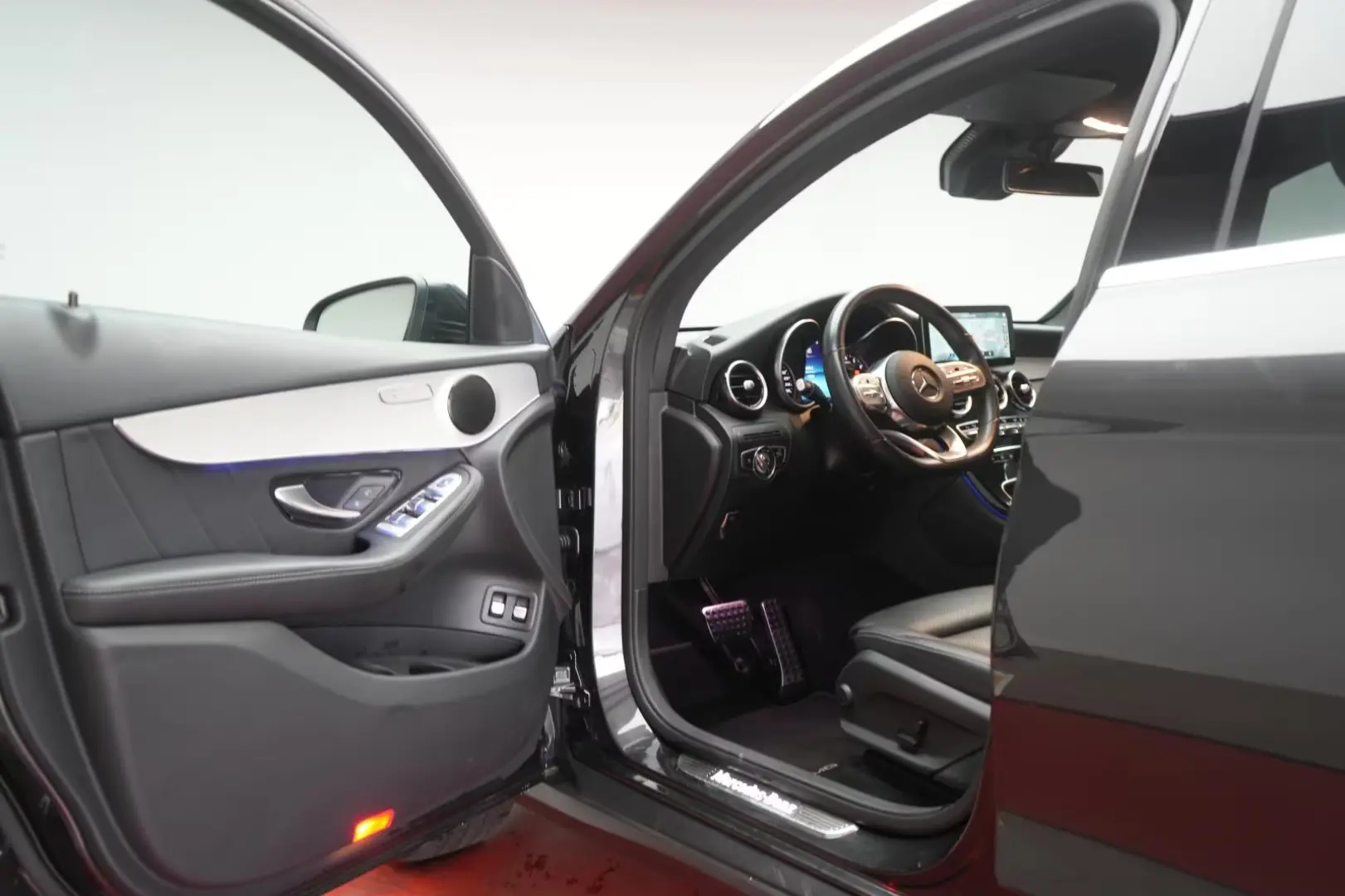 Mercedes-Benz GLC 300 e 4Matic 9G-Tronic AMG Leder