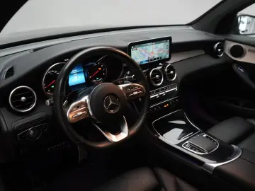 Mercedes-Benz GLC 300 e 4Matic 9G-Tronic AMG Leder
