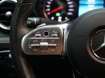 Mercedes-Benz GLC 300 e 4Matic 9G-Tronic AMG Leder