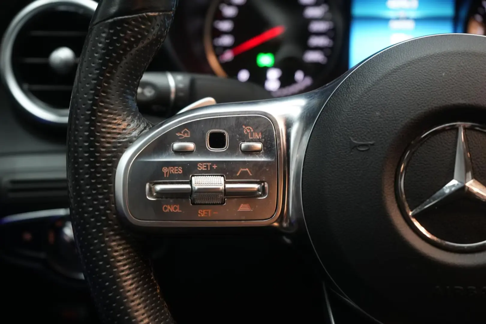 Mercedes-Benz GLC 300 e 4Matic 9G-Tronic AMG Leder