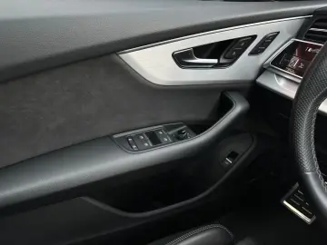 Q8 50TDI QUATTRO S LINE  MATRIX#PANO#B&O#AHK#AIR