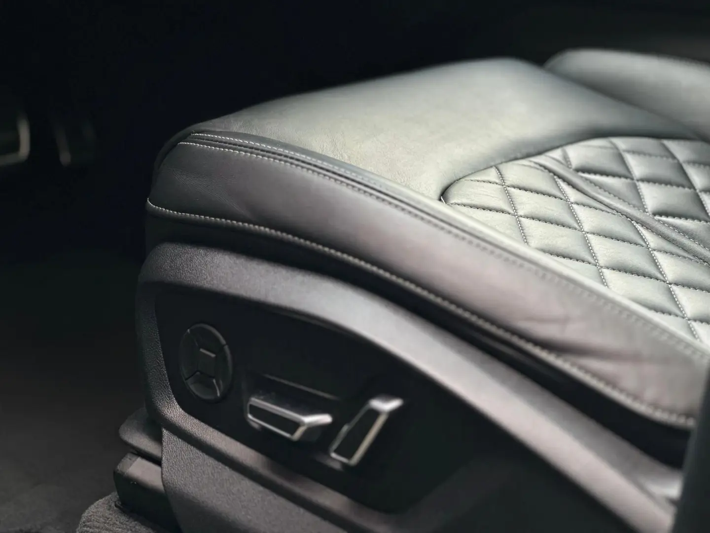 Q8 50TDI QUATTRO S LINE  MATRIX#PANO#B&O#AHK#AIR