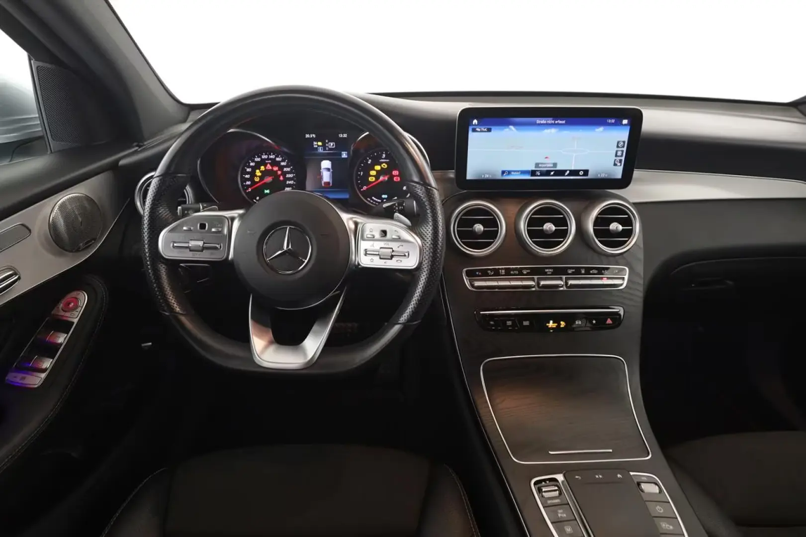 Mercedes-Benz GLC 300 4M Coupe AMG Distronic AHK