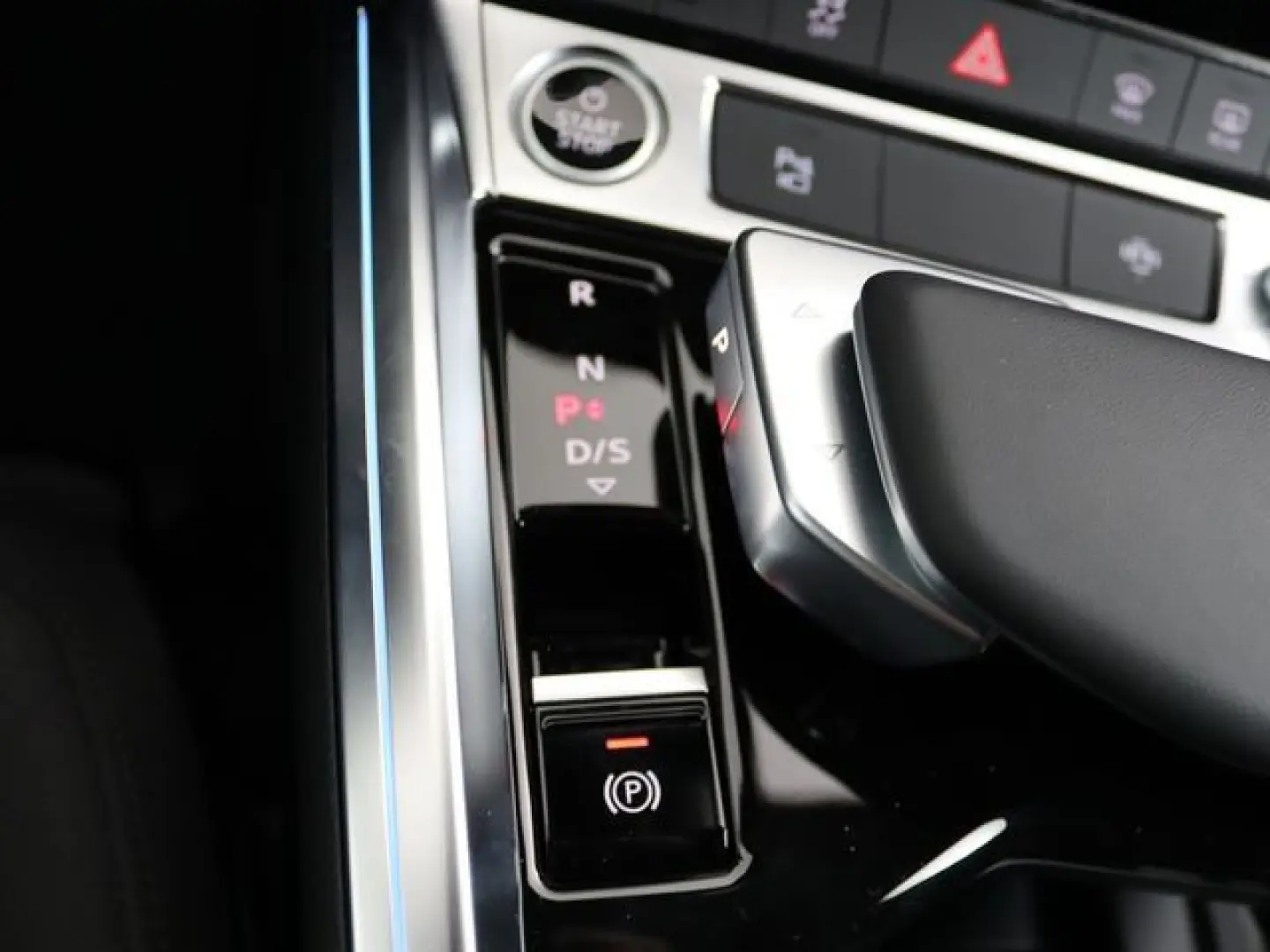 Q8 50 quattro advanced e-tron MATRIX-LED LED ACC