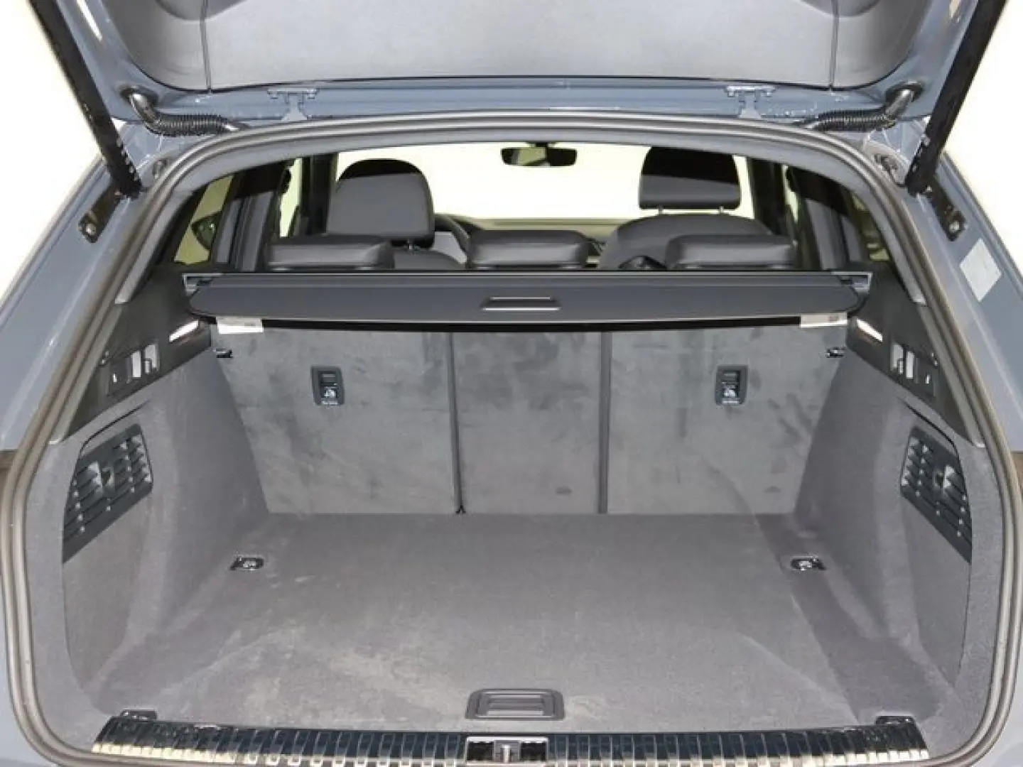 Q8 50 quattro advanced e-tron MATRIX-LED LED ACC