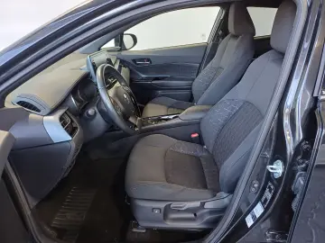 Toyota C-HR 2 0 Hybrid C-LUB CVT