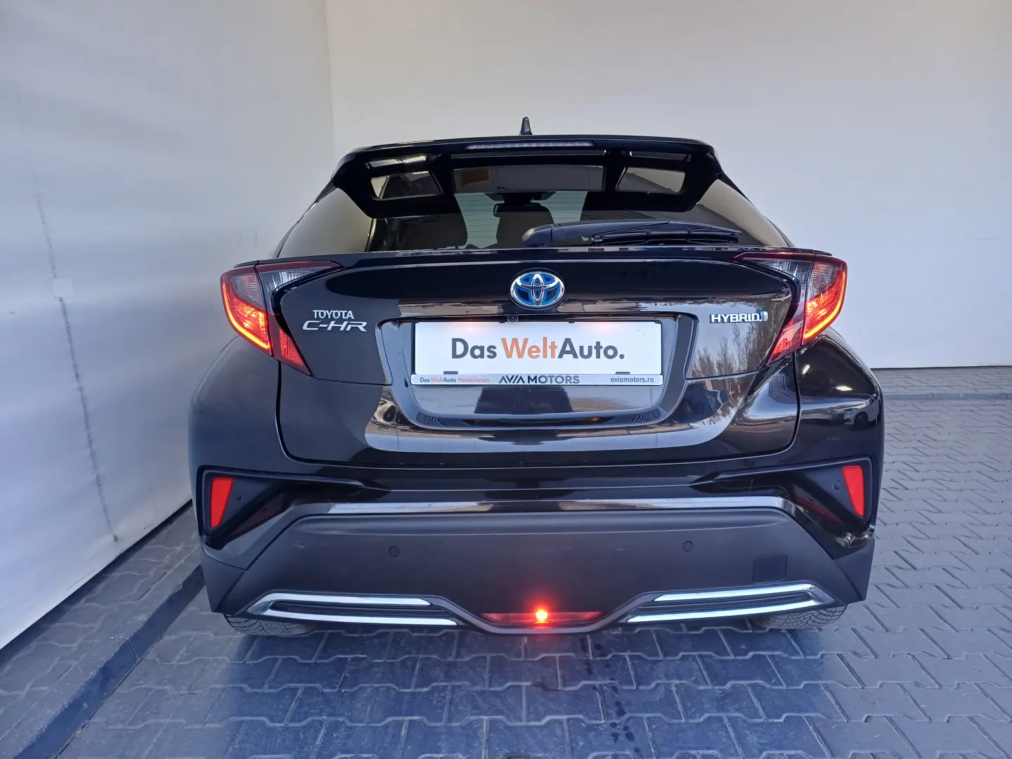 Toyota C-HR 2 0 Hybrid C-LUB CVT