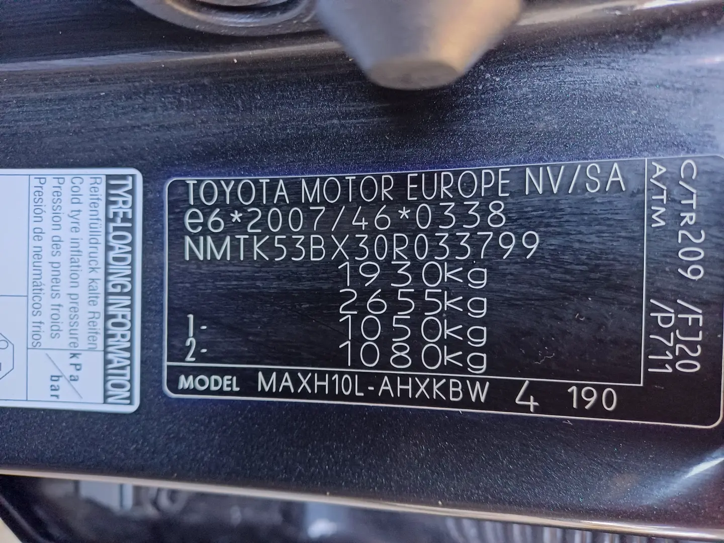 Toyota C-HR 2 0 Hybrid C-LUB CVT