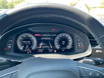 Q8 55 TFSIe qu. S line AHK B&O HD-MATRIX HEADUP