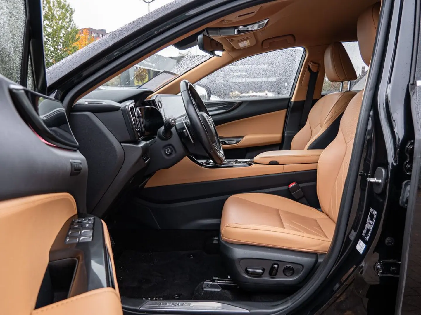 NX 450h   Executive Ventilation  MEMORY  360