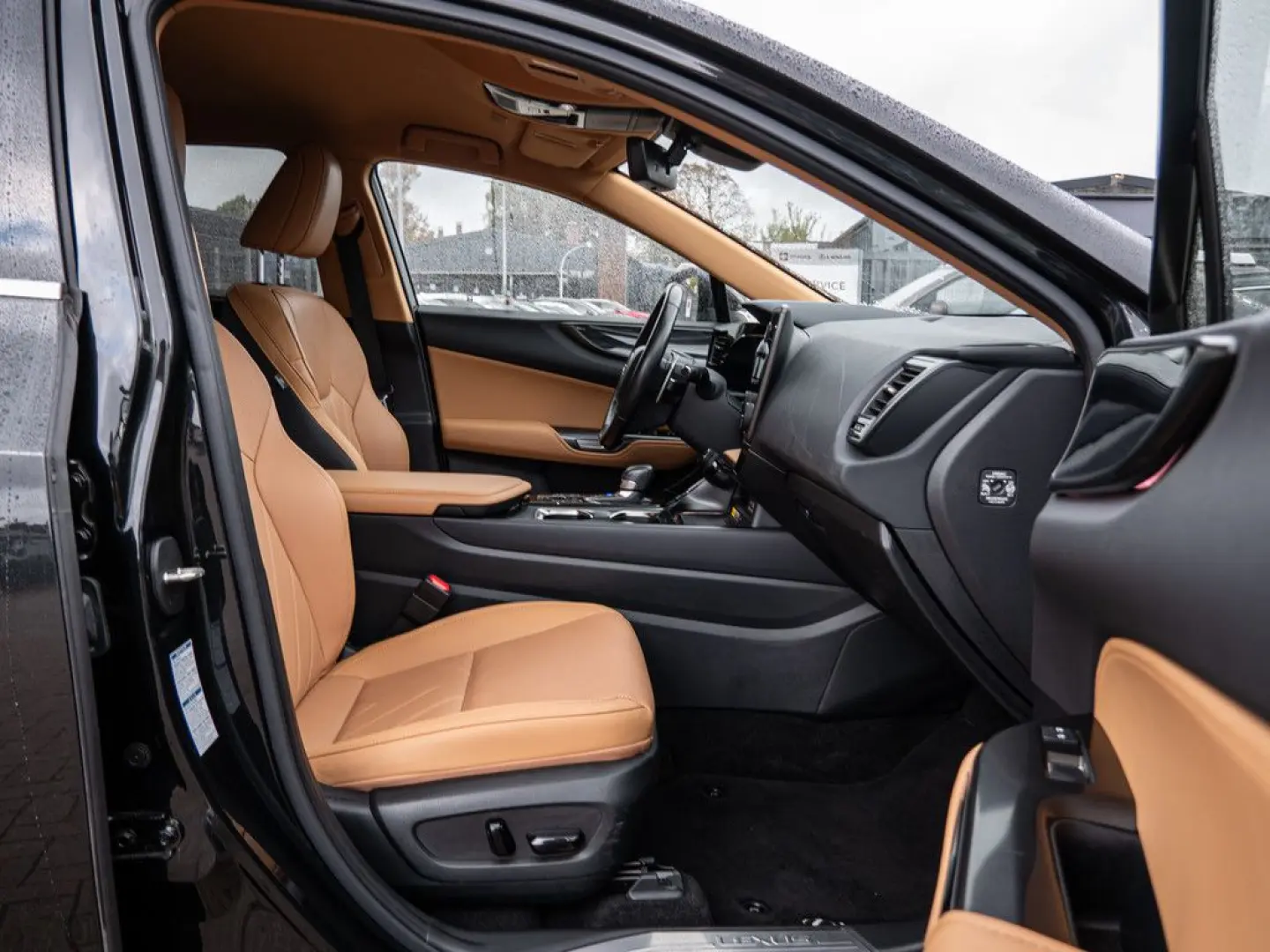 NX 450h   Executive Ventilation  MEMORY  360